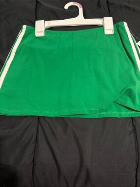 Originality Girls' Green Athletic Skort with White Side Stripes